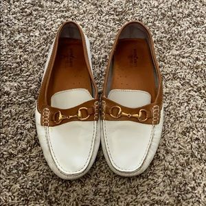 White/tan flats